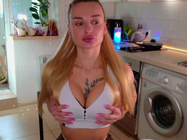 Tatachka1's BongaCams show and profile