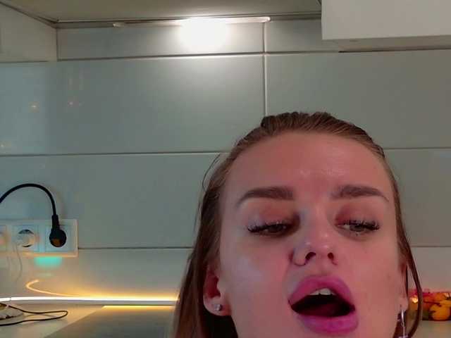 Tatachka1 from BongaCams is Freechat