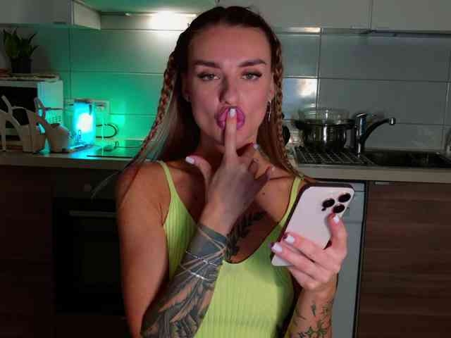 Tatachka1 webcam