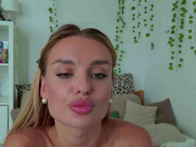 Tatachka1 webcam