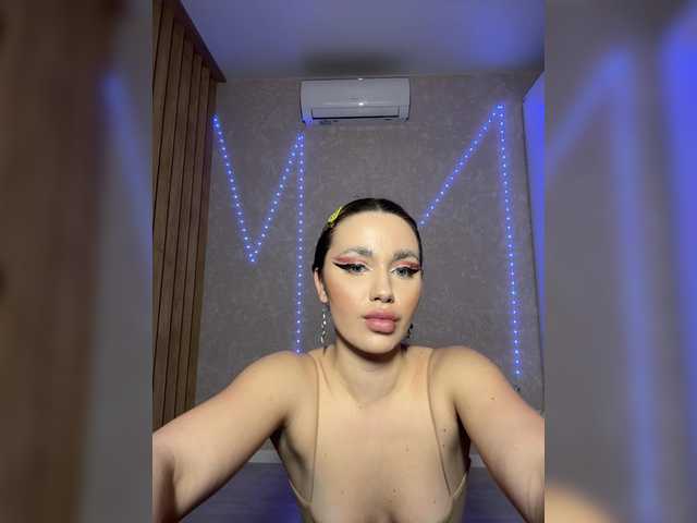 Lilimilla's BongaCams show and profile