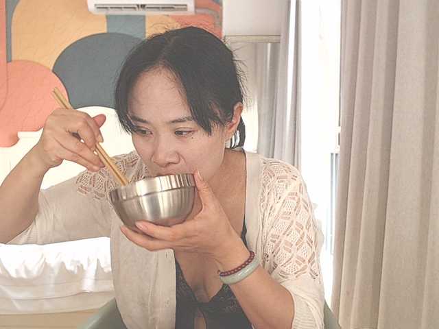 luvlily666's BongaCams show and profile