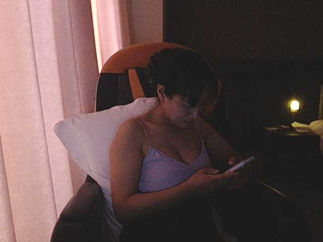 luvlily666's BongaCams show and profile