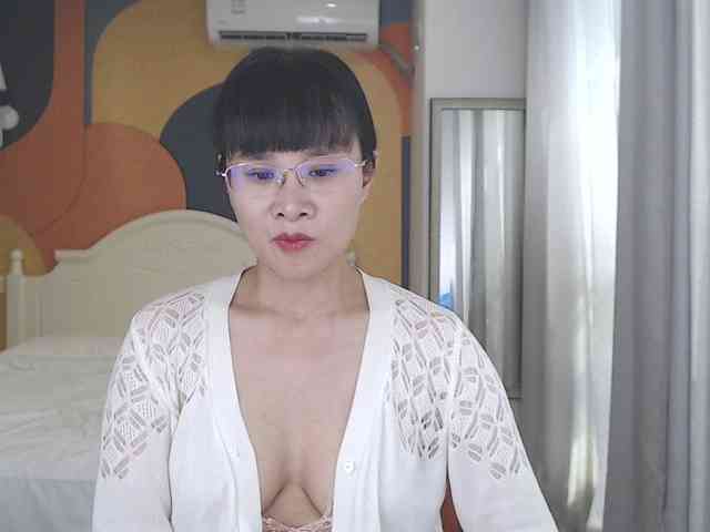 luvlily666 webcam