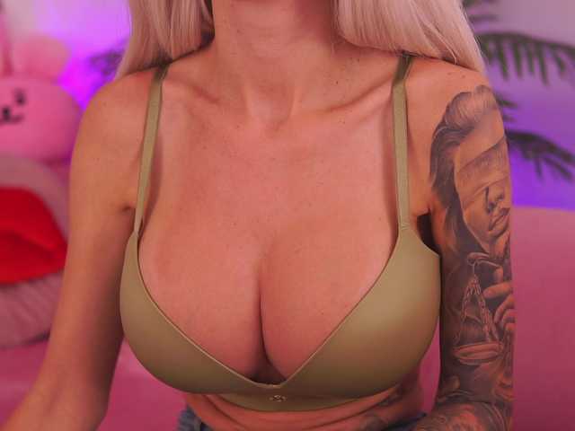 Try girls cams. Slutty sweet Free Performers. 