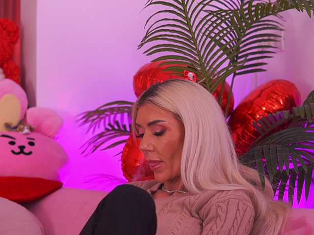 TheFallingAngel's BongaCams show and profile