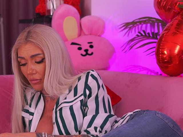 TheFallingAngel's BongaCams show and profile