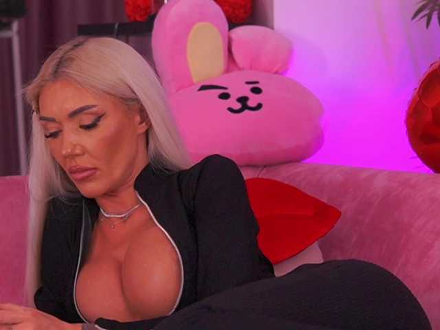 TheFallingAngel's BongaCams show and profile