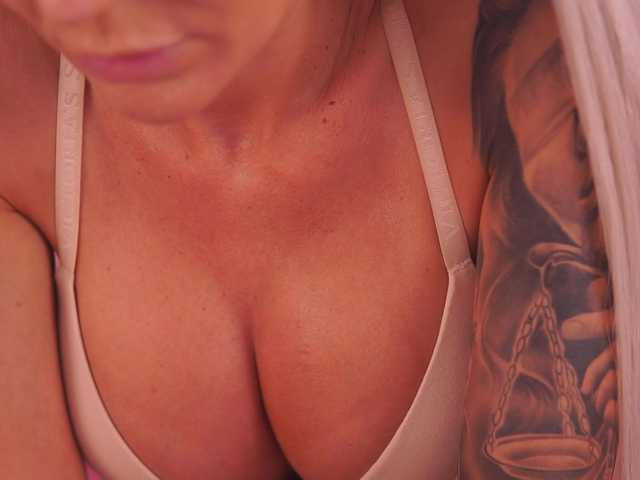 TheFallingAngel webcam
