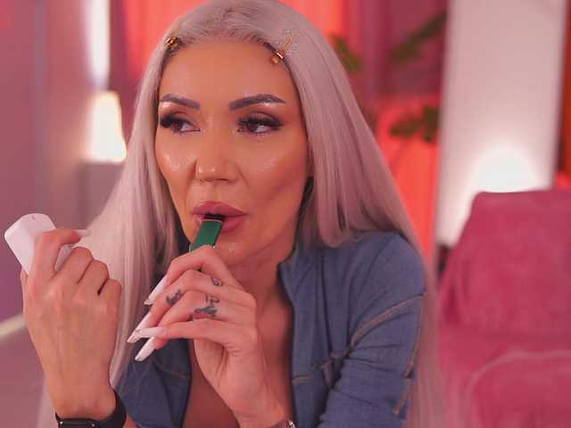 TheFallingAngel's BongaCams show and profile