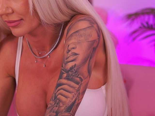 TheFallingAngel's BongaCams show and profile