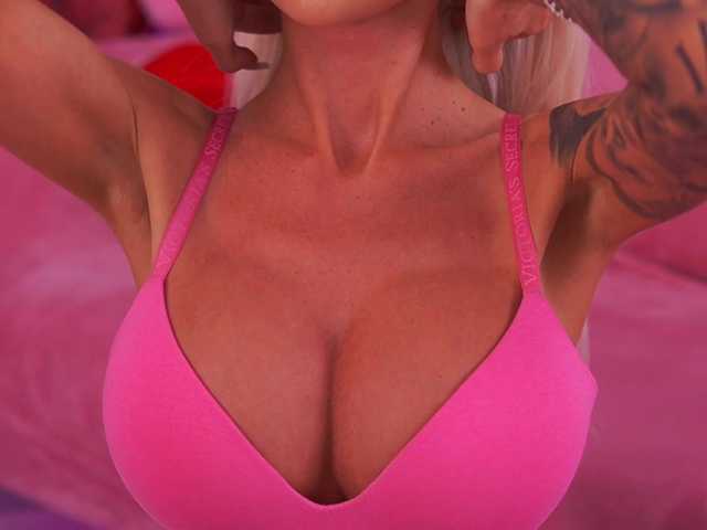 TheFallingAngel's BongaCams show and profile