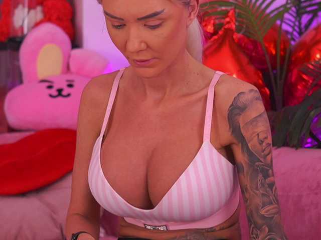 TheFallingAngel's BongaCams show and profile