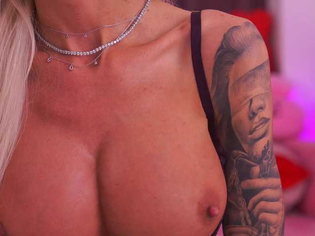 TheFallingAngel's BongaCams show and profile