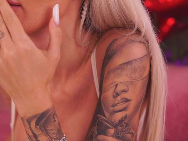 TheFallingAngel's BongaCams show and profile