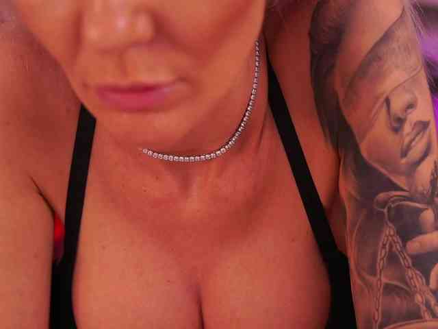 TheFallingAngel webcam