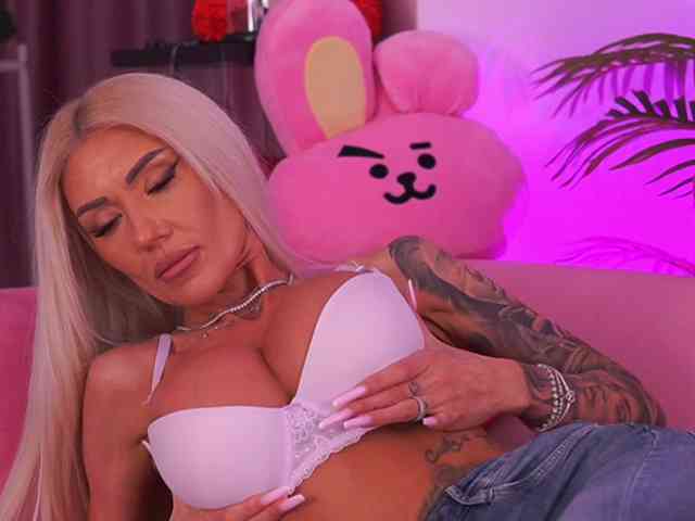 TheFallingAngel webcam