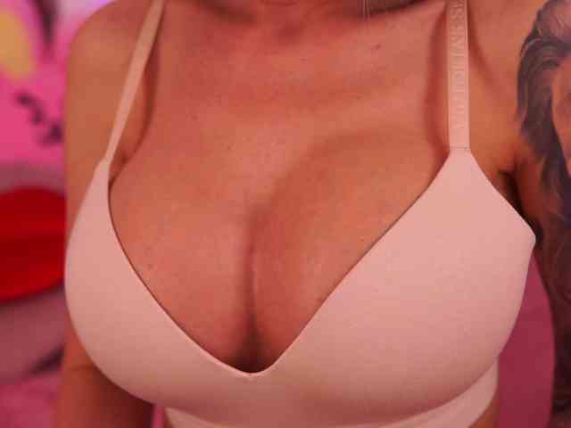 TheFallingAngel webcam