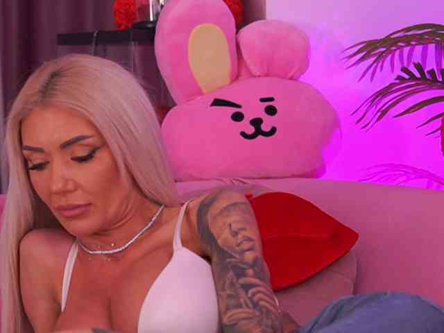 TheFallingAngel webcam