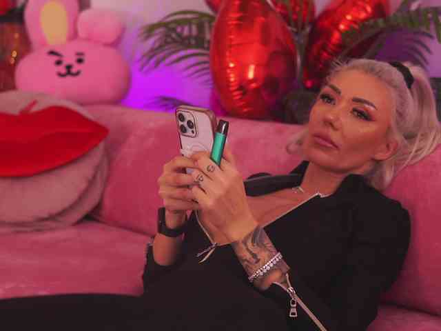 TheFallingAngel webcam