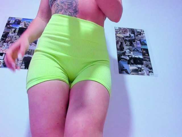 ZoiKissy's BongaCams show and profile