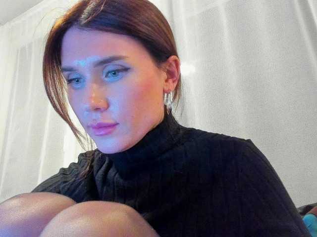 ZoiKissy's BongaCams show and profile