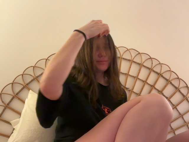 ZoiKissy's BongaCams show and profile