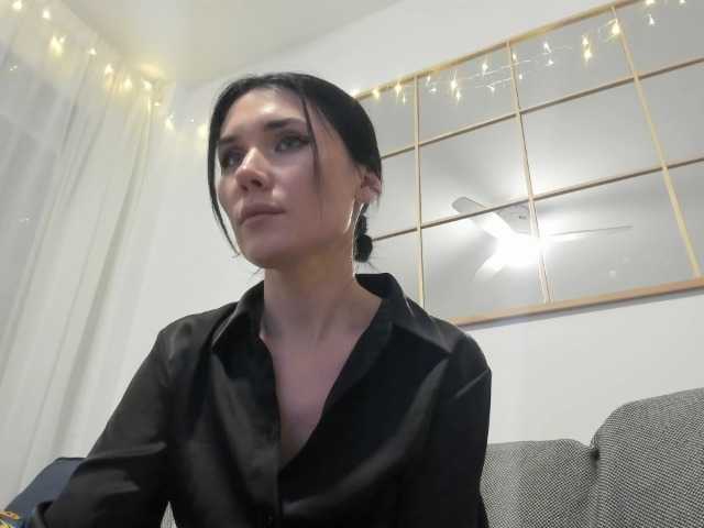 ZoiKissy's BongaCams show and profile