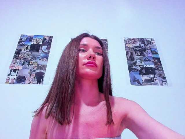 ZoiKissy's BongaCams show and profile