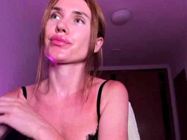 xxx live show ZoiKissy
