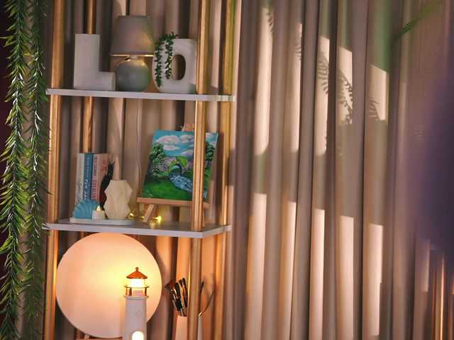 MiaVebes's BongaCams show and profile