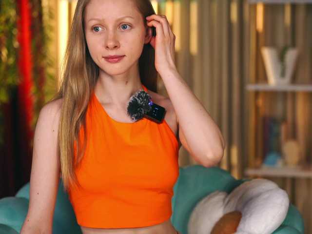 MiaVebes's BongaCams show and profile