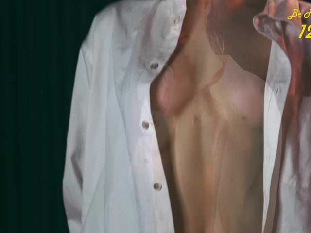 MiaVebes's BongaCams show and profile