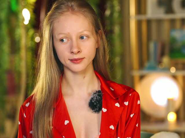 MiaVebes's BongaCams show and profile