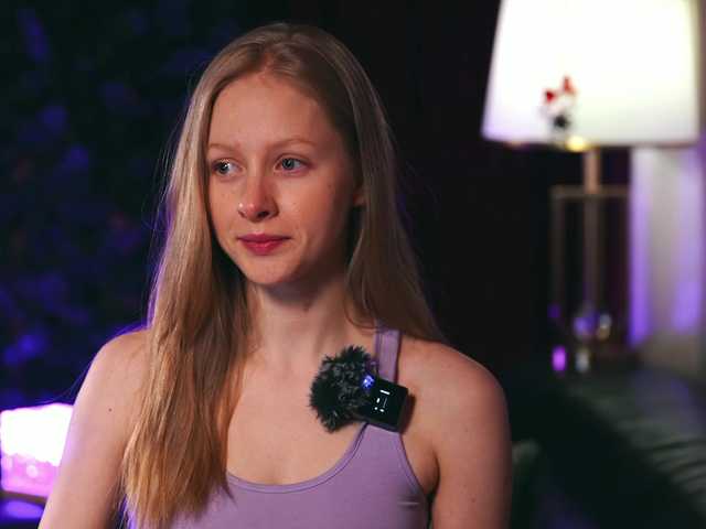 MiaVebes's BongaCams show and profile