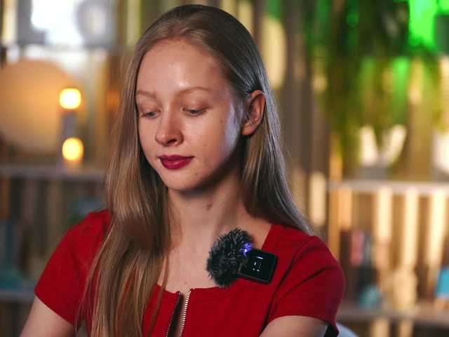 MiaVebes Live Cam on BongaCams