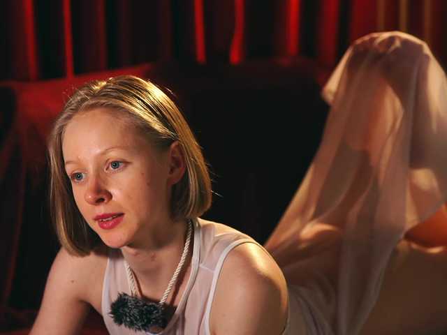 MiaVebes's BongaCams show and profile