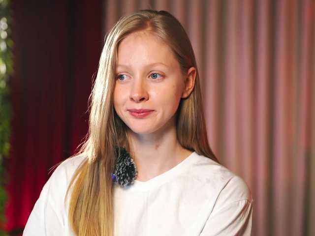 MiaVebes's BongaCams show and profile