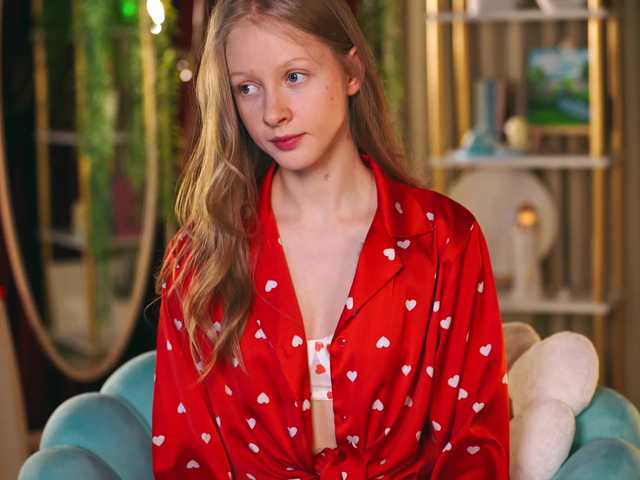 MiaVebes's BongaCams show and profile