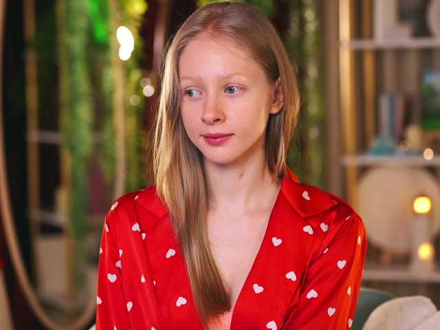 MiaVebes's BongaCams show and profile