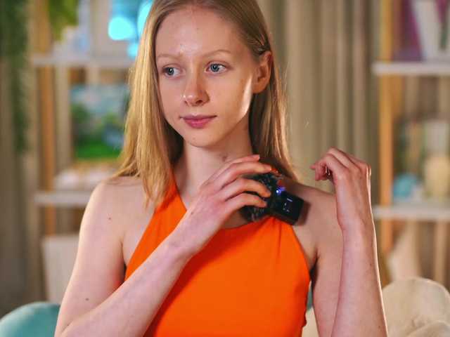 MiaVebes's BongaCams show and profile