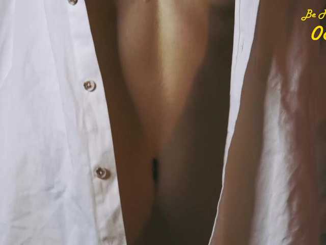 MiaVebes's BongaCams show and profile