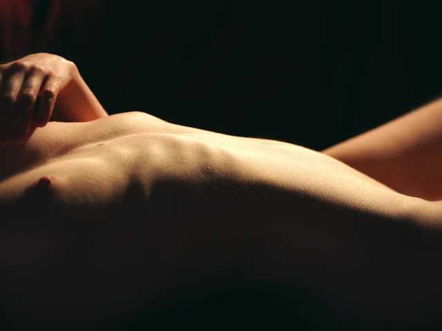 MiaVebes's BongaCams show and profile