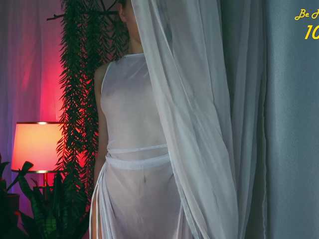 MiaVebes's BongaCams show and profile