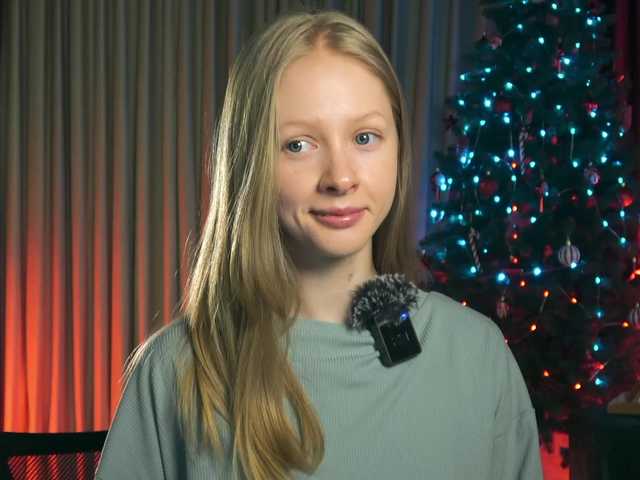 MiaVebes's BongaCams show and profile