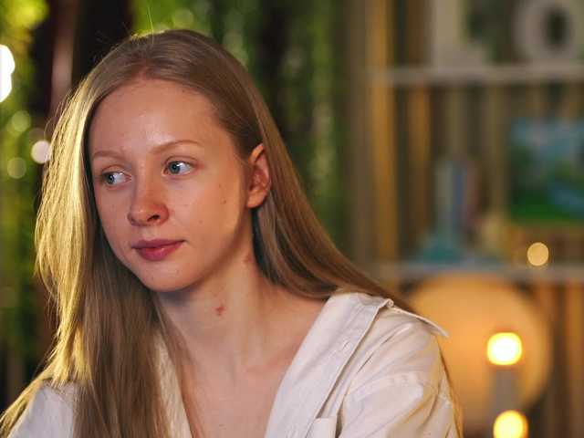 MiaVebes's BongaCams show and profile