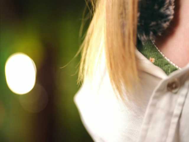 MiaVebes's BongaCams show and profile