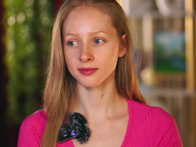 MiaVebes's BongaCams show and profile