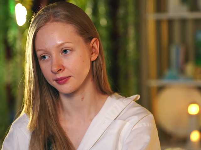 MiaVebes's BongaCams show and profile