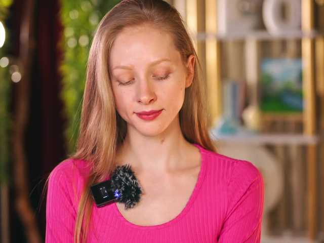 MiaVebes's BongaCams show and profile